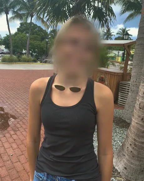 Cara, 20