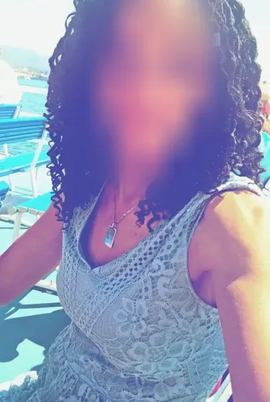 Claudia, 34