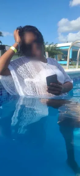 Denise, 31