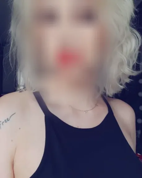 Denise, 37