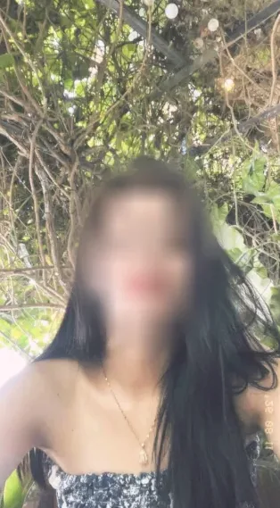 Denise, 24
