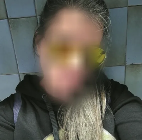 Kim, 39