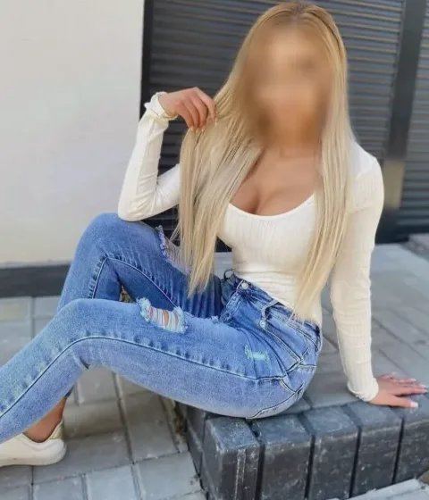 Klara, 32