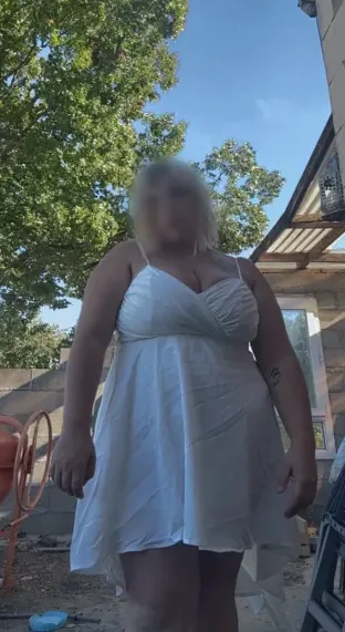 Nadja, 22