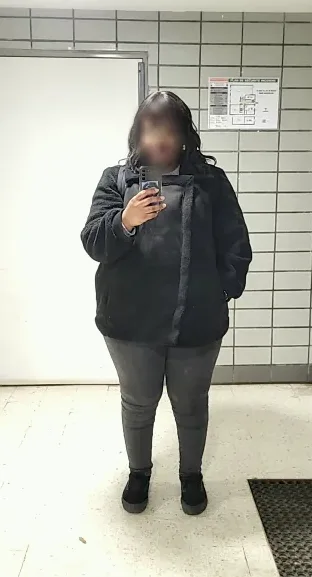 Neele, 35