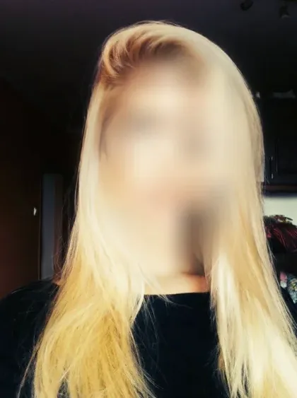 Nicole, 28