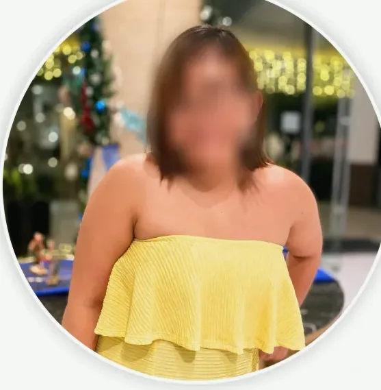 Pauline, 32