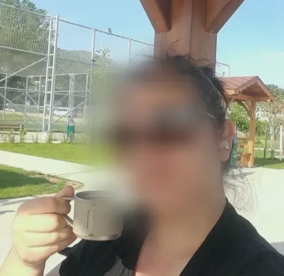 Simone, 34