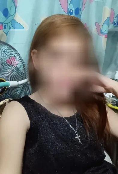Sophie, 32