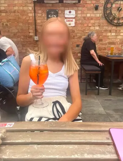 Yasmin, 26