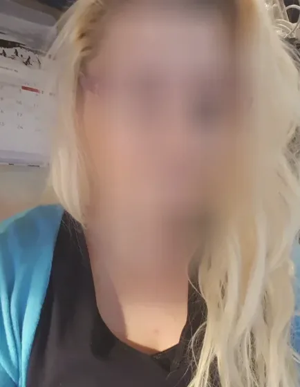 Yvonne, 40